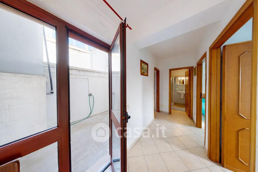 Appartamento in Via Nazario Sauro 8 — foto 27 di 39