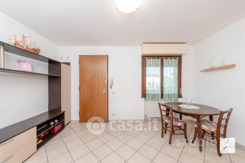 Trilocale in Via Fratelli Rosselli — foto 15 di 26