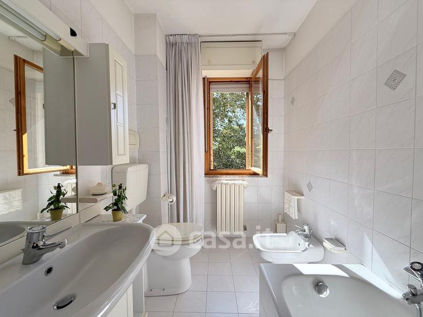 Quadrilocale in Giulio Pastore 13 — foto 40 di 42