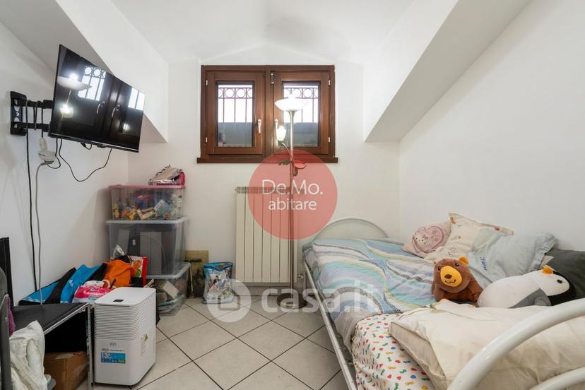 Trilocale in Via Nazionale dei Giovi — foto 7 di 23