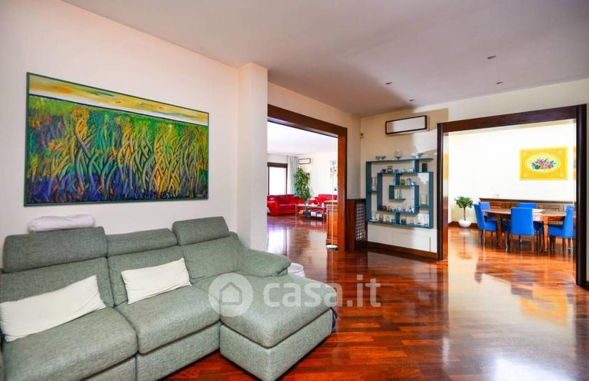 Villa in Via Prato — foto 5 di 21