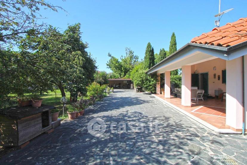 Villa in Viale Monzoni 19 — foto 37 di 44
