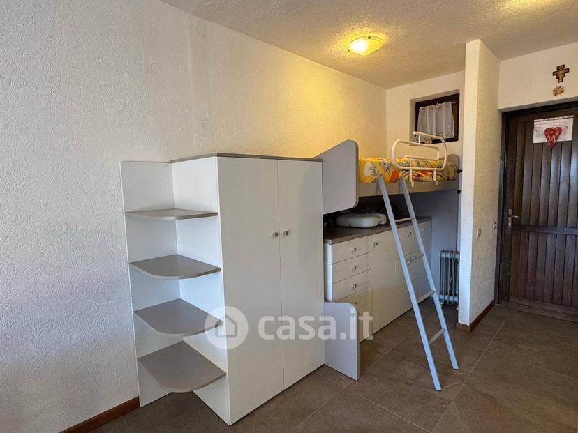 Monolocale in Località Vareno — foto 4 di 18