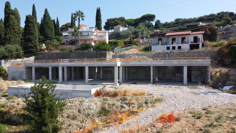 Villa in Via dei Colli 120 — foto 15 di 28