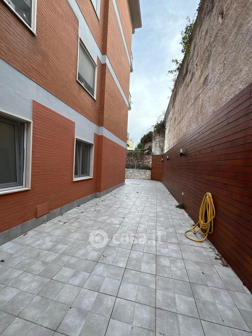 Quadrilocale in Via Europa — foto 18 di 23