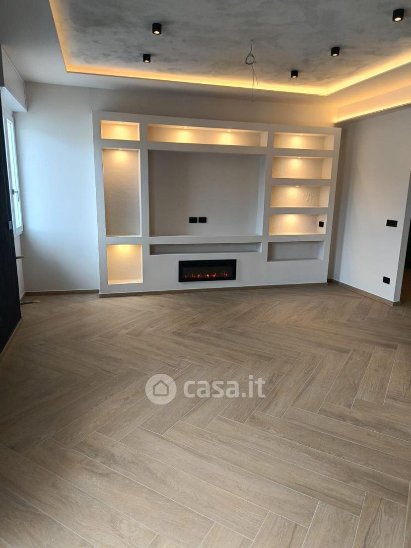 Quadrilocale in Via Facino Cane 15 — foto 39 di 41