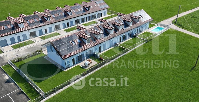 Villa in Via Cristoforo Colombo 59 — foto 4 di 39