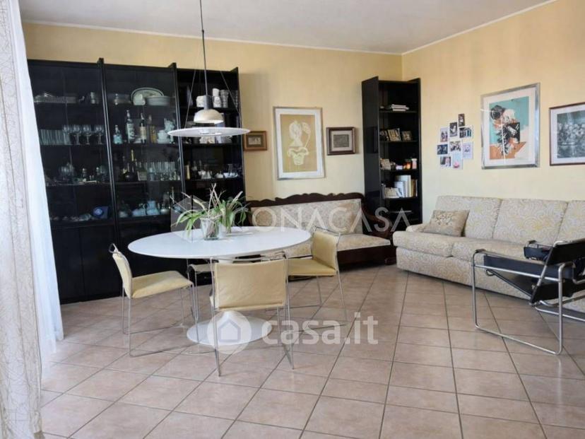 Villa in Via Luigi Polacchi — foto 18 di 34