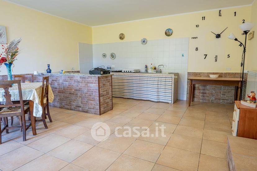 Villa in Strada Statale 1 69 — foto 4 di 34
