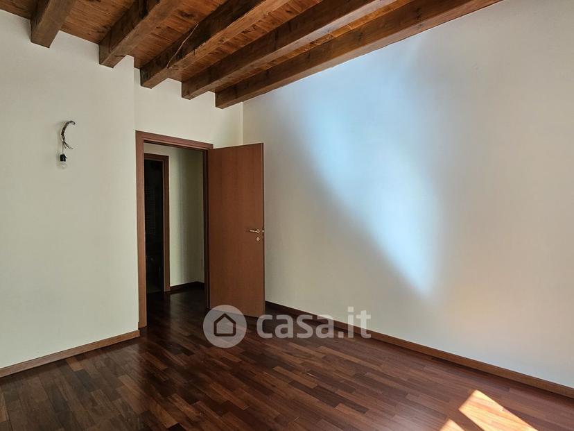 Bilocale in Via Roma 5 — foto 10 di 19