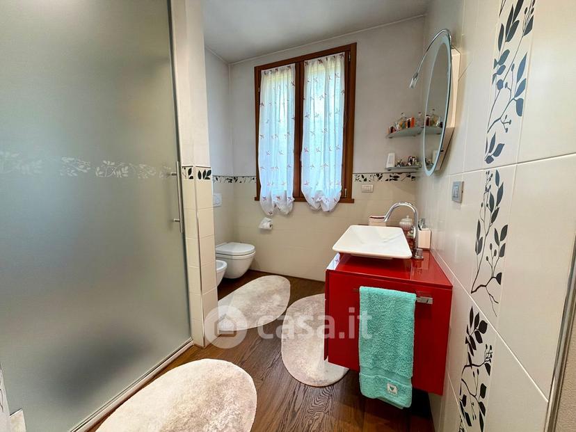 Quadrilocale in Via dei Tigli — foto 34 di 43