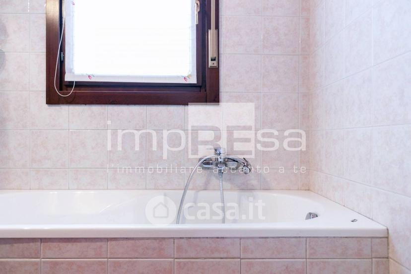 Quadrilocale in Via Ortensie 4 — foto 14 di 45