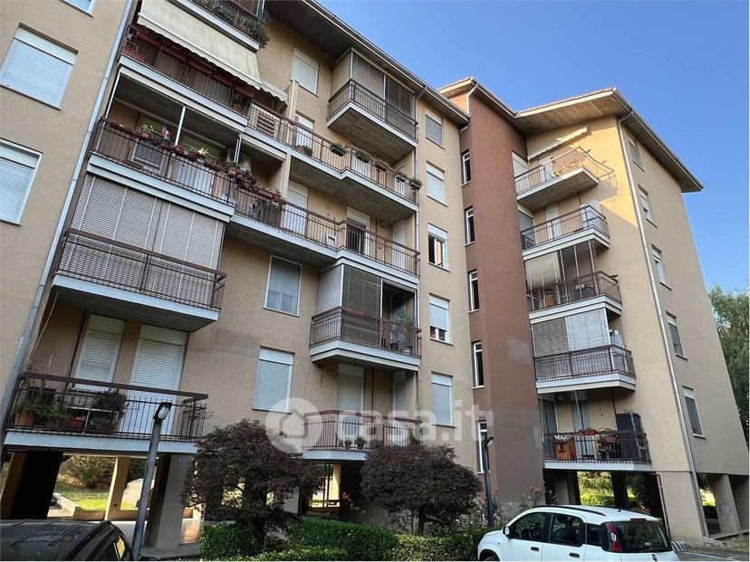 Quadrilocale in Piazza Avis 10 — foto 7 di 16