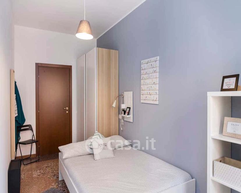 Stanza in Viale Giovanni Vicini 20 — foto 18 di 18