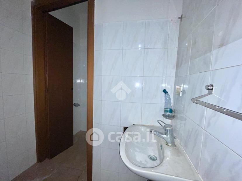 Trilocale in Via Valenzasca 4 — foto 14 di 24