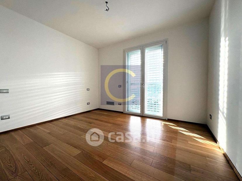Villa in Via G. Leopardi — foto 16 di 22