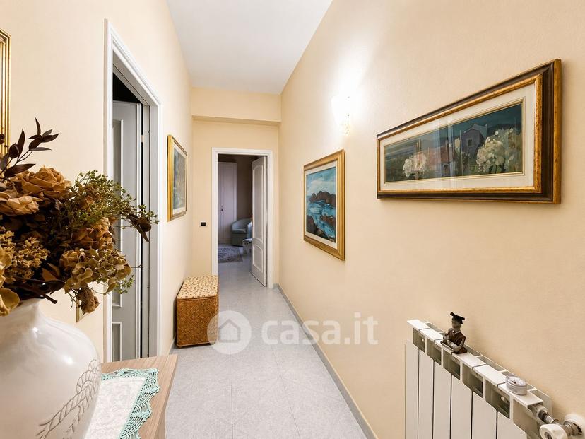 Appartamento in Via Montalbo — foto 10 di 32