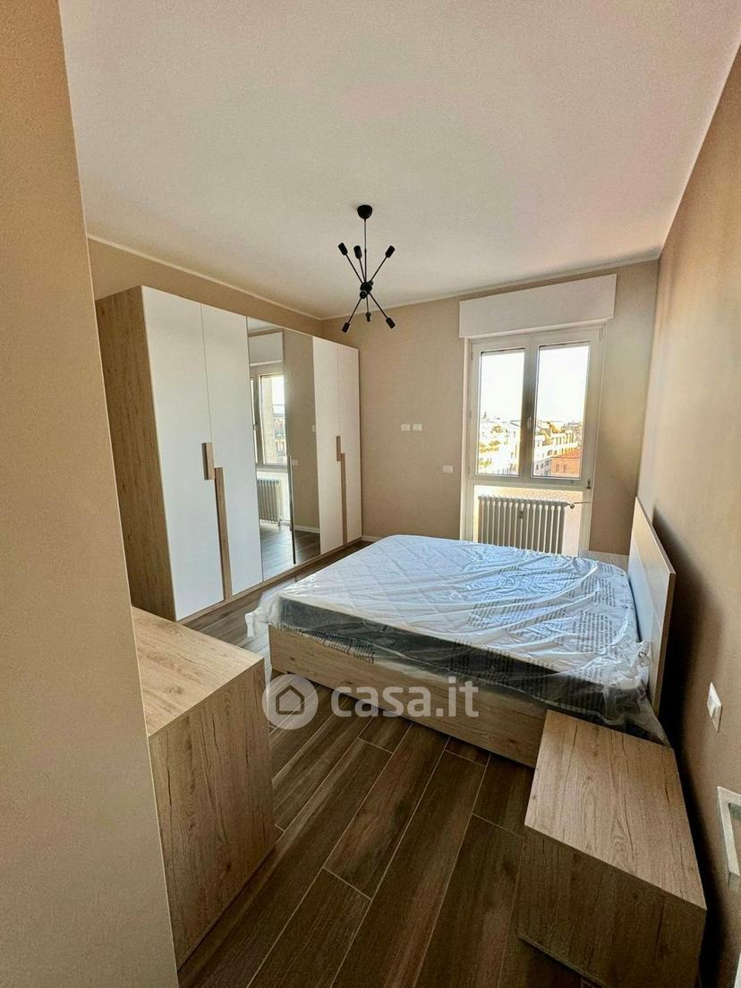 Trilocale in Via Alessandro Manzoni 18 — foto 10 di 13