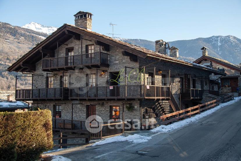 Quadrilocale in Frazione Biolley 69 — foto 5 di 28