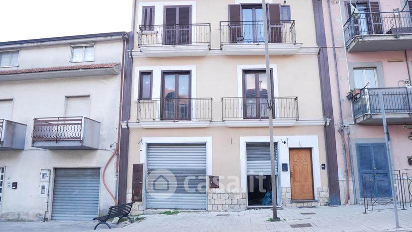 Trilocale in Via Loffredo 112 — foto 2 di 18