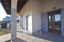 Villa in Via Sandro Pertini 5