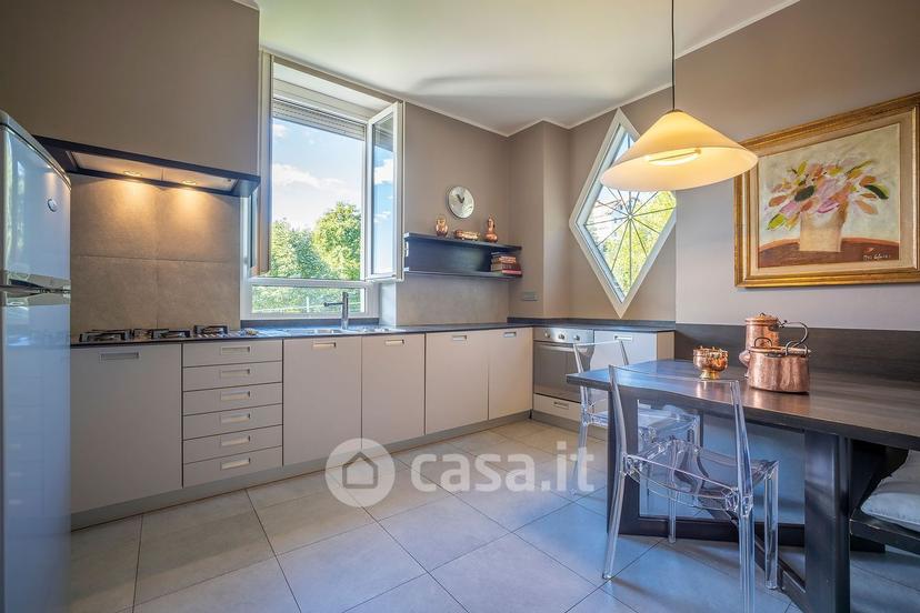 Villa in Via Adua 5 — foto 8 di 31