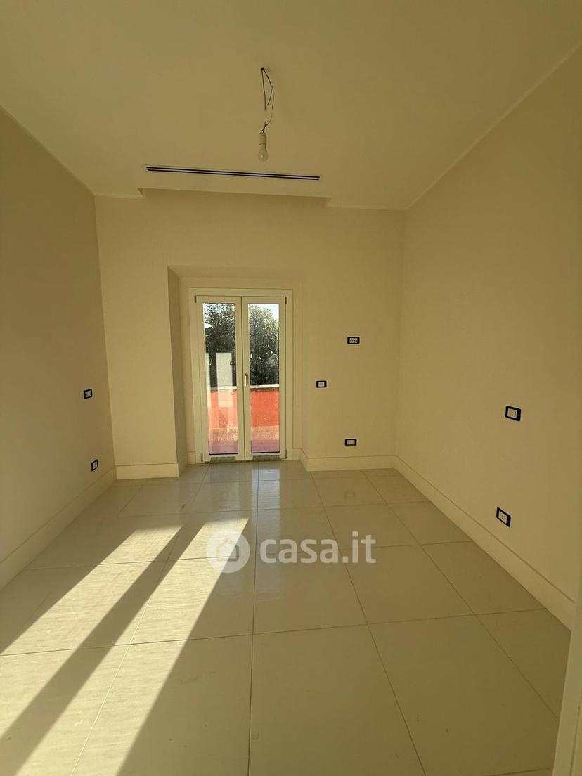 Quadrilocale in Via Tullia 23 — foto 16 di 28