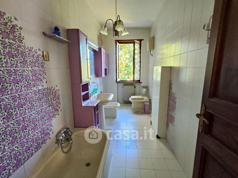Villa in Strada Aquilano — foto 9 di 52