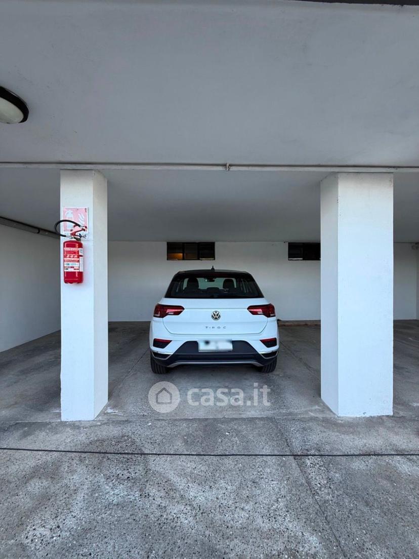 Quadrilocale in Via Graziano 12 — foto 16 di 57