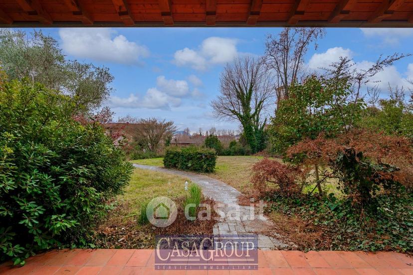 Villa in Via Enrico Fermi — foto 20 di 31