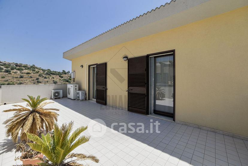 Appartamento in Via G.d. Romagnosi 42 — foto 5 di 23