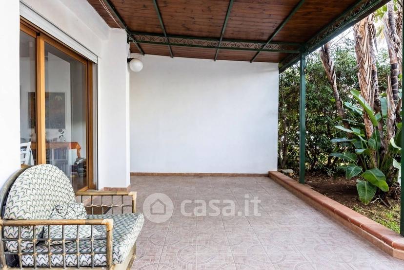 Villa in Lungomare Cristoforo Colombo 2039 — foto 12 di 28