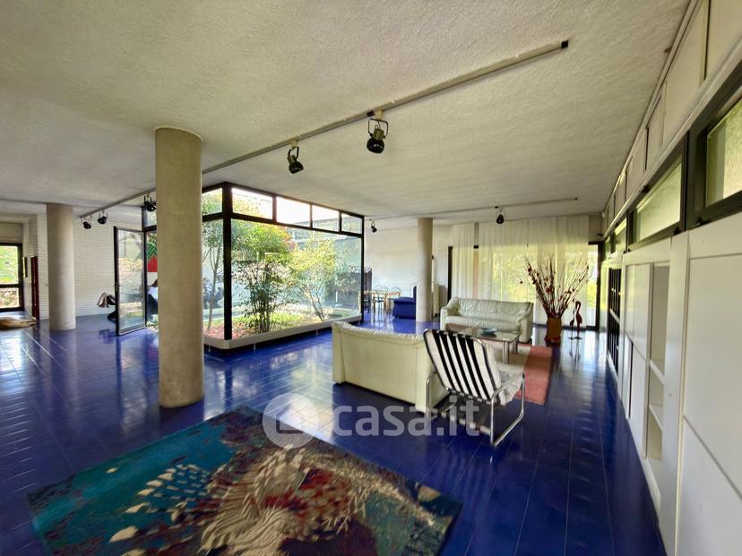 Villa in Via Giosuè Carducci 20 a — foto 81 di 182