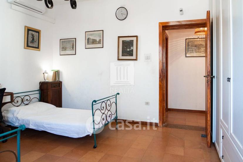 Villa in Via Tirreno 4 — foto 35 di 39