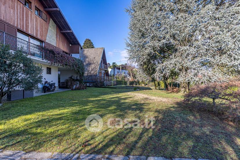 Villa in Via dei Faggi Rossi — foto 30 di 39