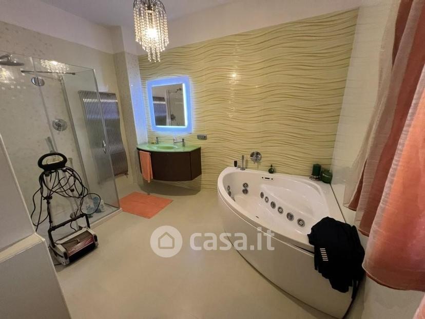 Villa in Via San Bartolo — foto 5 di 33