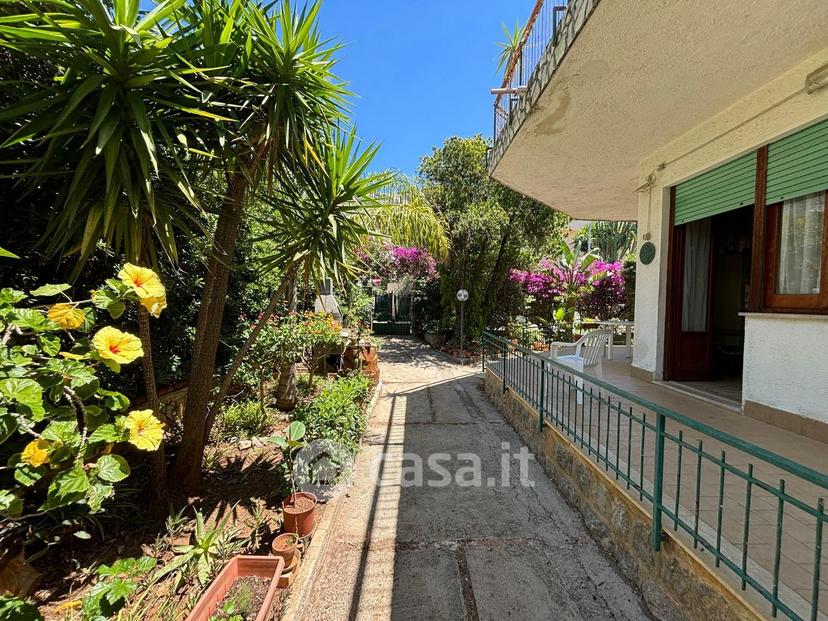 Villa in Passaggio delle Orchidee 5 — foto 3 di 46