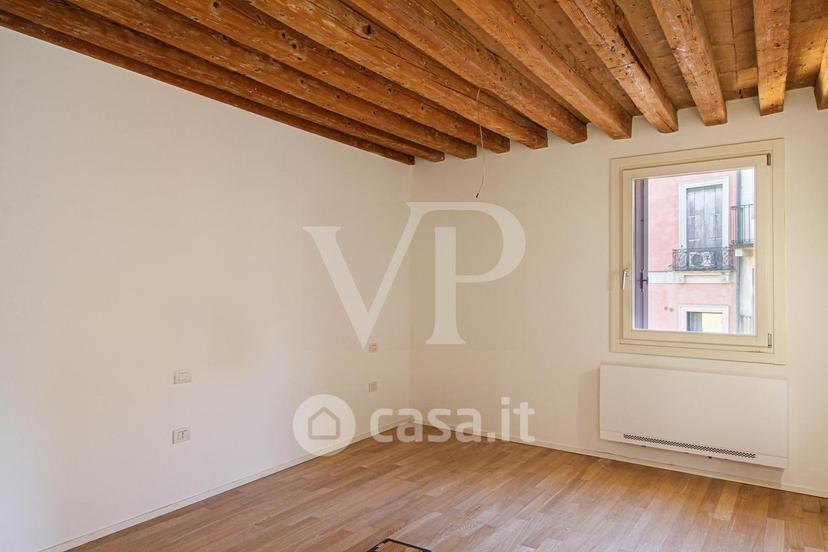 Trilocale in Piazza della Biade — foto 16 di 16
