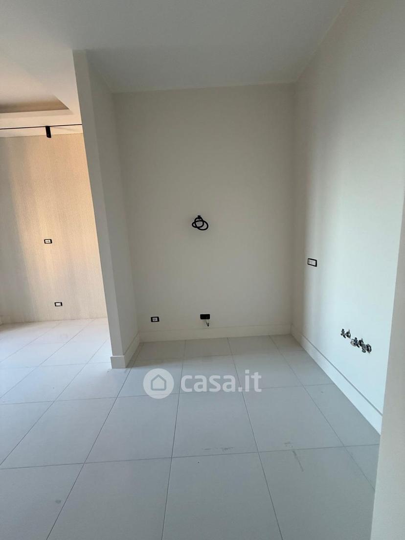 Bilocale in Via Tullia 19 — foto 29 di 29