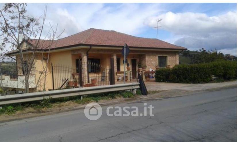 Villa in Contrada Pianetti — foto 23 di 32