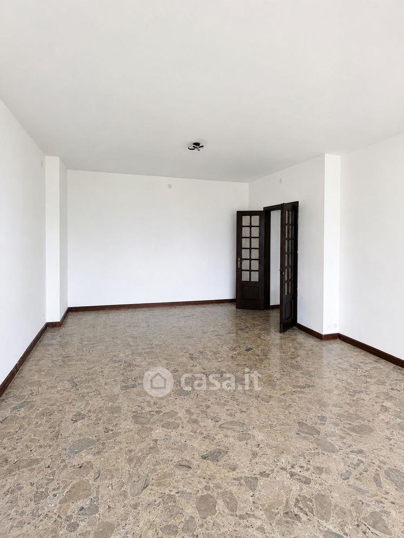 Appartamento in Viale Giacomo Leopardi 43