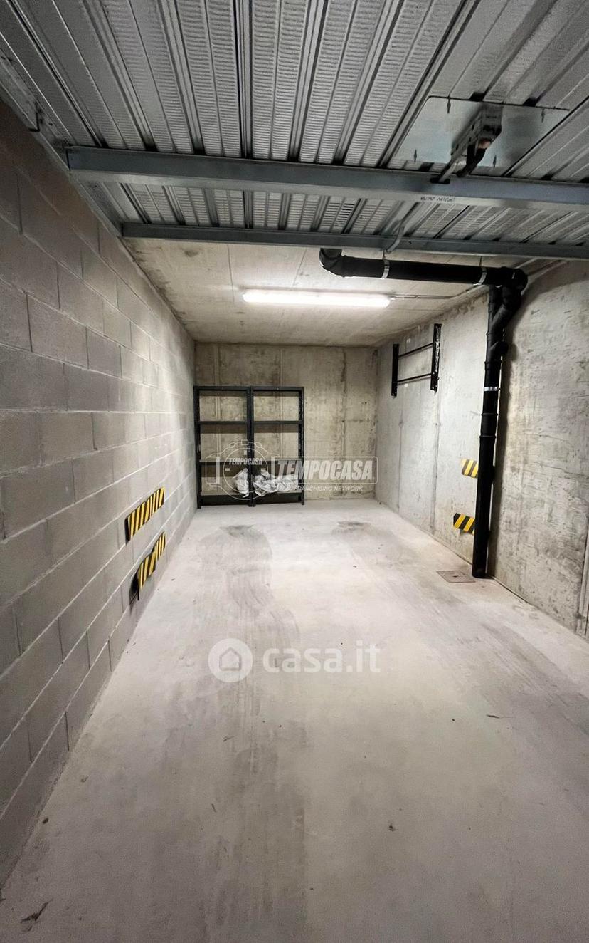 Bilocale in Via Arrigo Boito 43 — foto 9 di 32