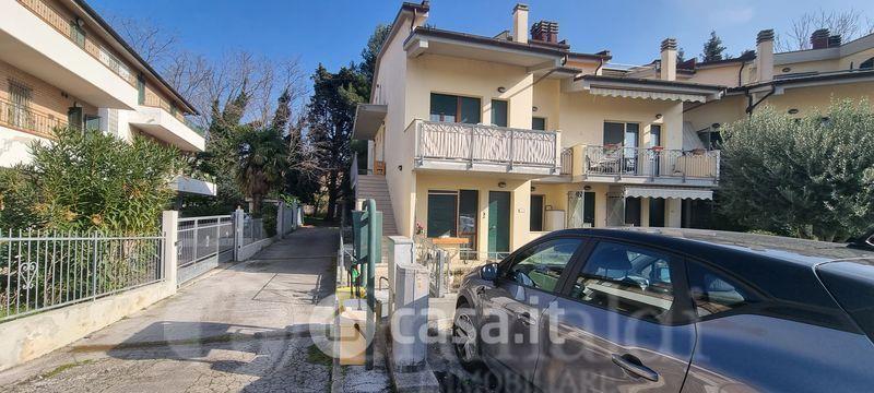 Trilocale in Via Enrico Mattei 27 — foto 25 di 25