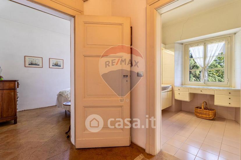 Villa in Via Ing. Bertola 1