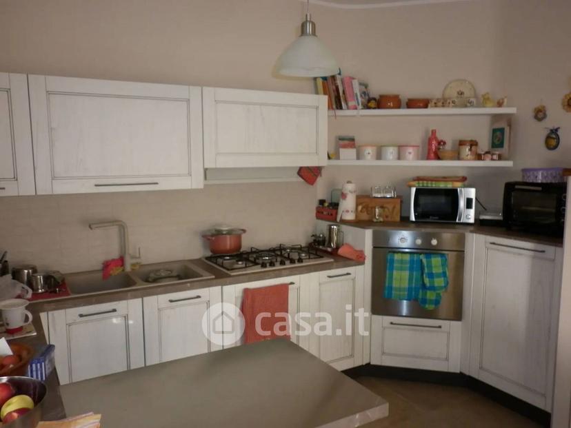 Appartamento in Via Basilicata — foto 12 di 23