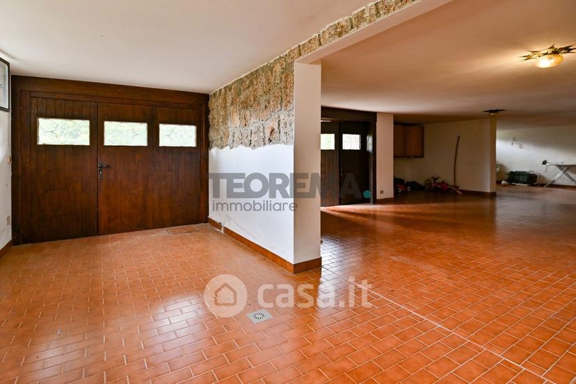 Villa in Viale Belvedere 14 — foto 45 di 77