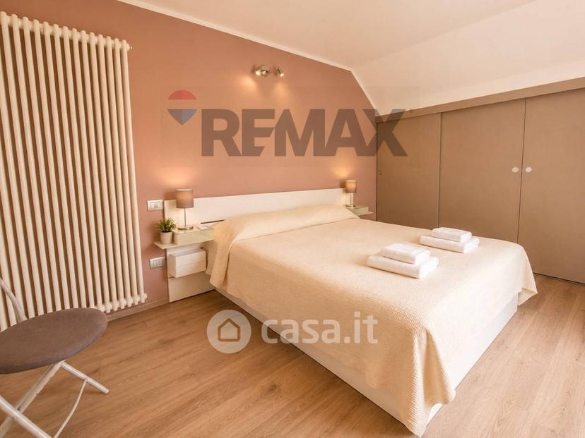 Trilocale in Via Fratelli Scavini 500 — foto 17 di 23