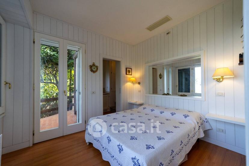 Villa in Via dei Fari 1 — foto 36 di 46