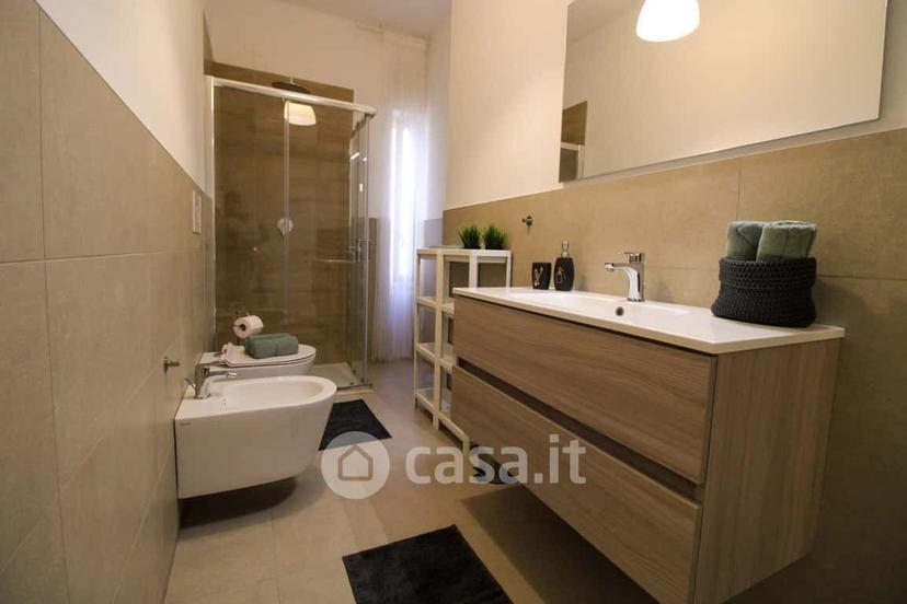 Stanza in Via Alessandro Manzoni 22 — foto 12 di 21