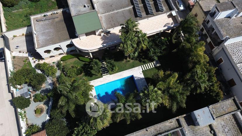 Villa in Via Giulio Cesare 62 — foto 4 di 105